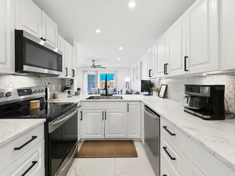 417 Georgetown Dr #417, FL