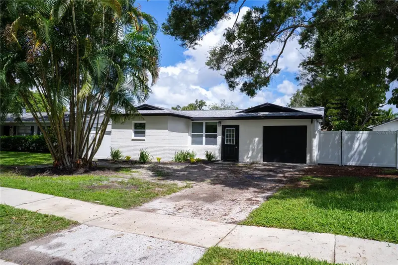 9111 109th Ave, FL