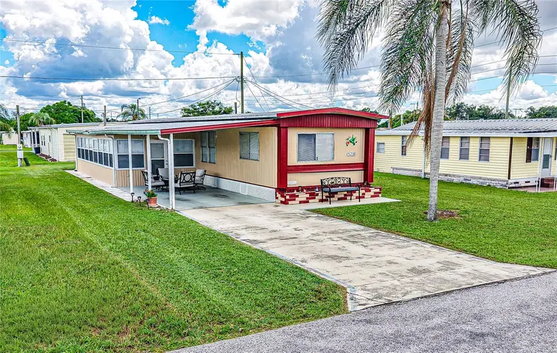 5238 Betty St, FL