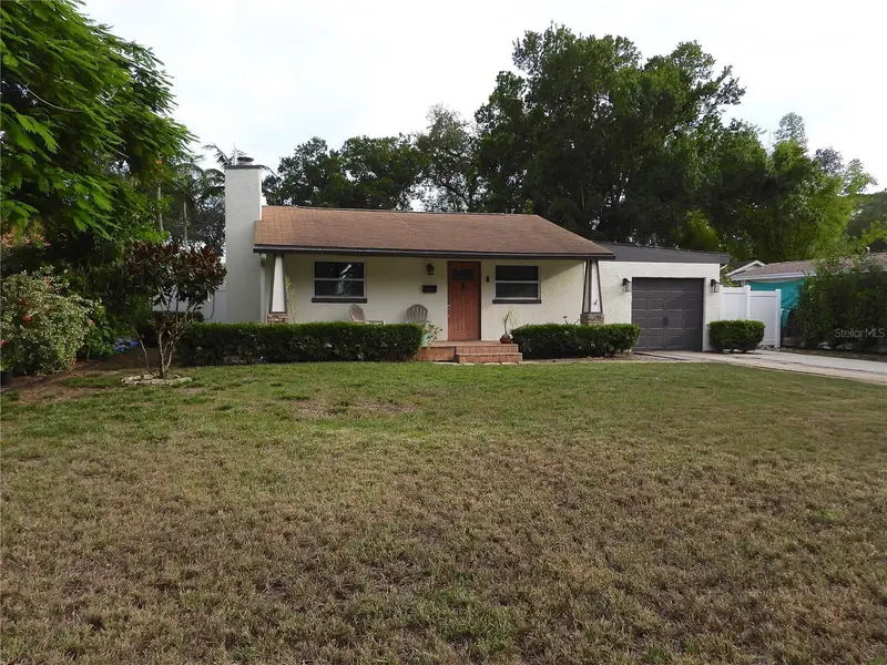 7800 Country Club Rd N, FL