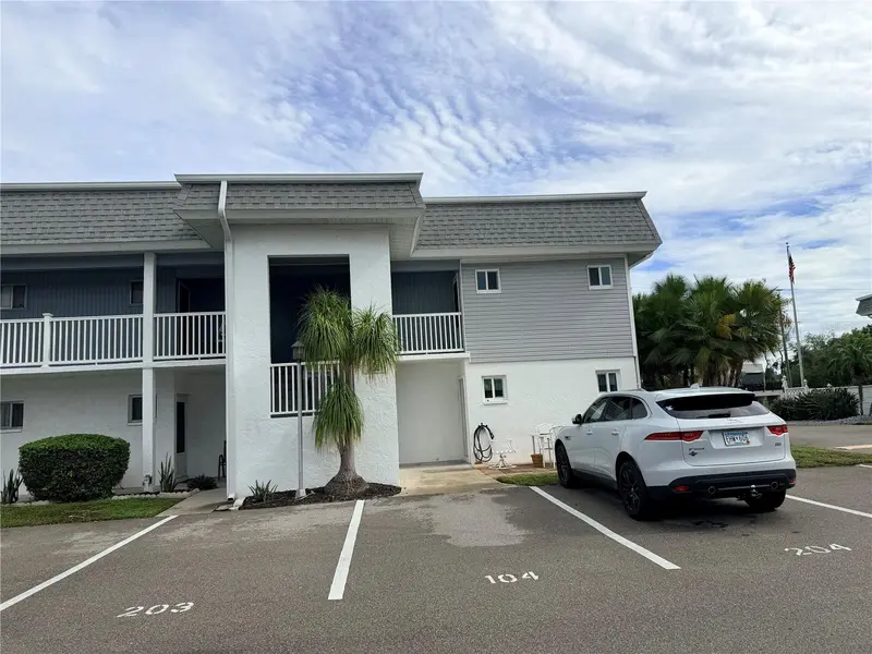 22375 Edgewater Dr #204, FL