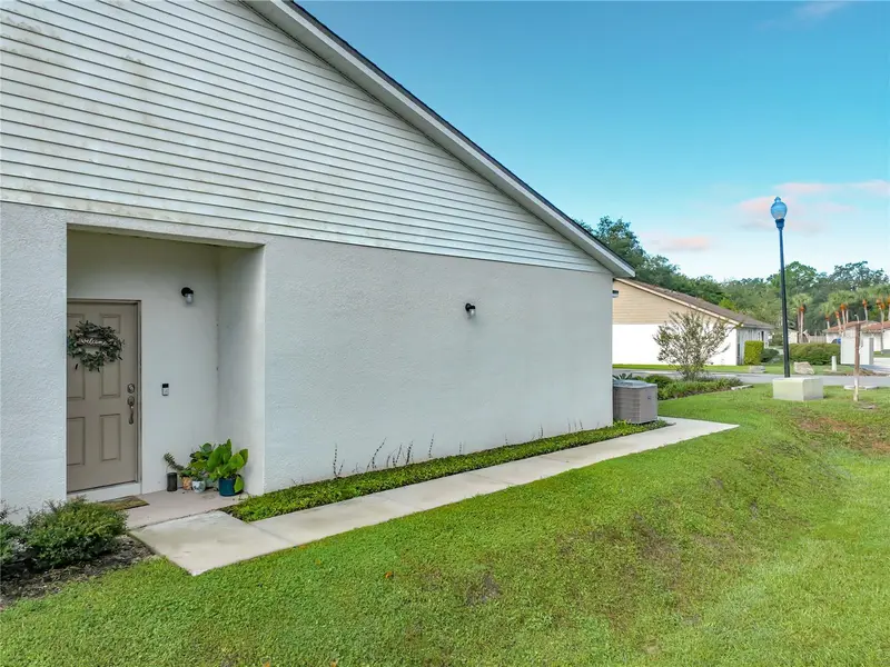 1415 Oak Pl #D, FL