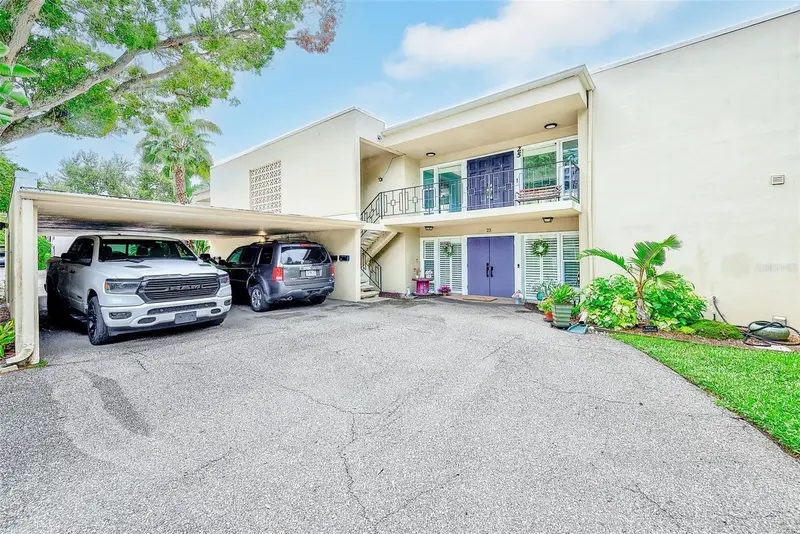25 Country Club Dr, FL
