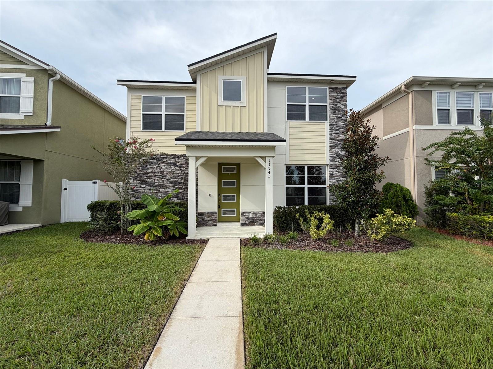 11945 Globe St, FL