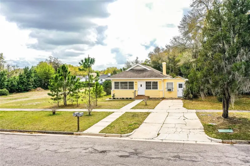 412 E Tillman Ave, FL