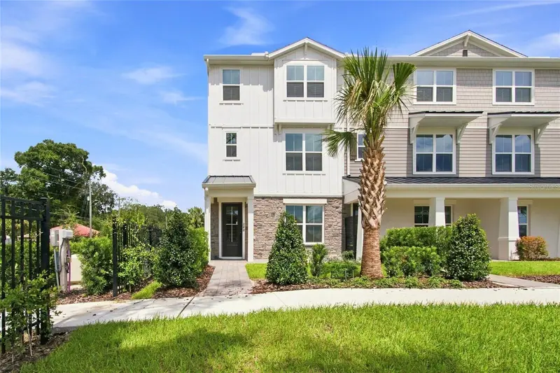 Townes at Northlake listing
