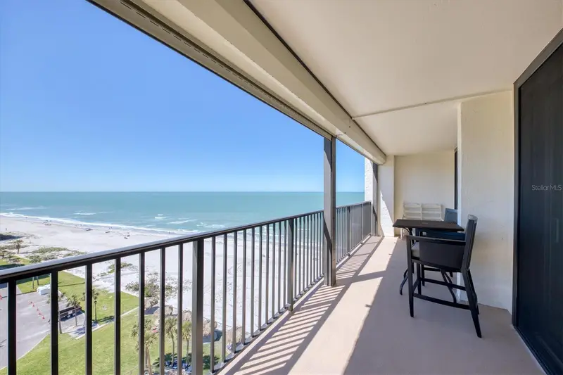 1460 Gulf Blvd #1002, FL