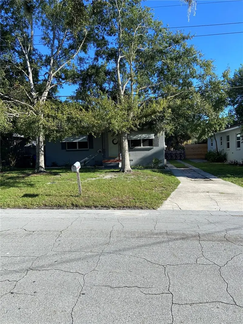 608 Channing Rd, FL