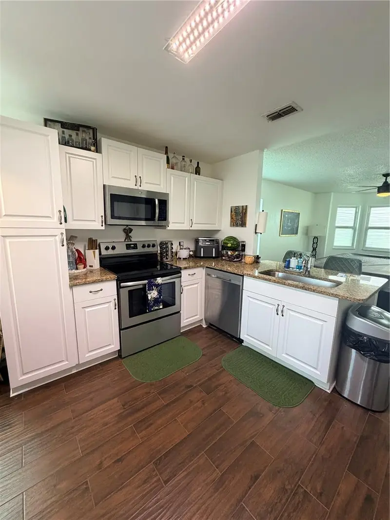 401 Chancellor Ct, FL