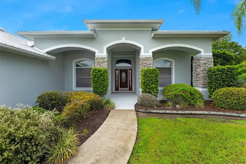 1900 Griff Wood Ct Ct, FL