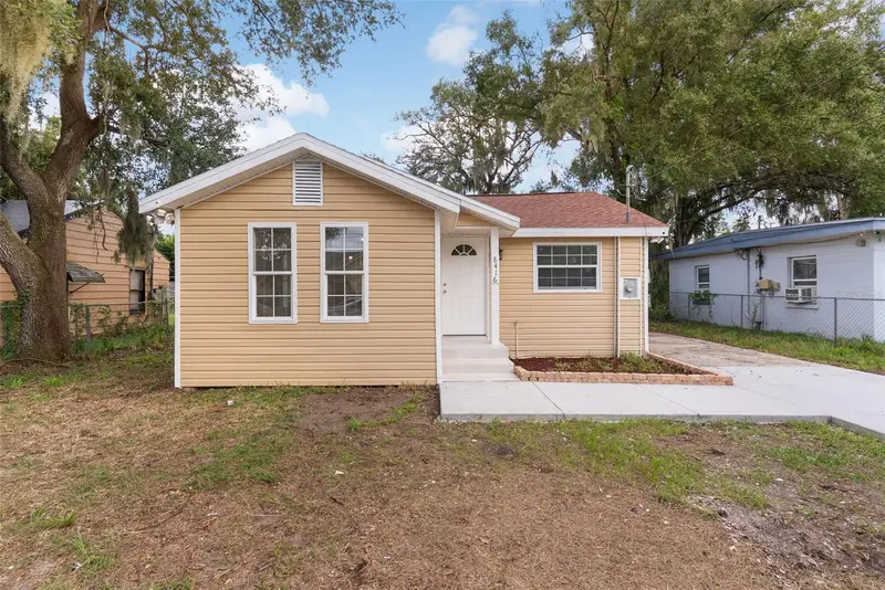 8416 N 17th St, FL