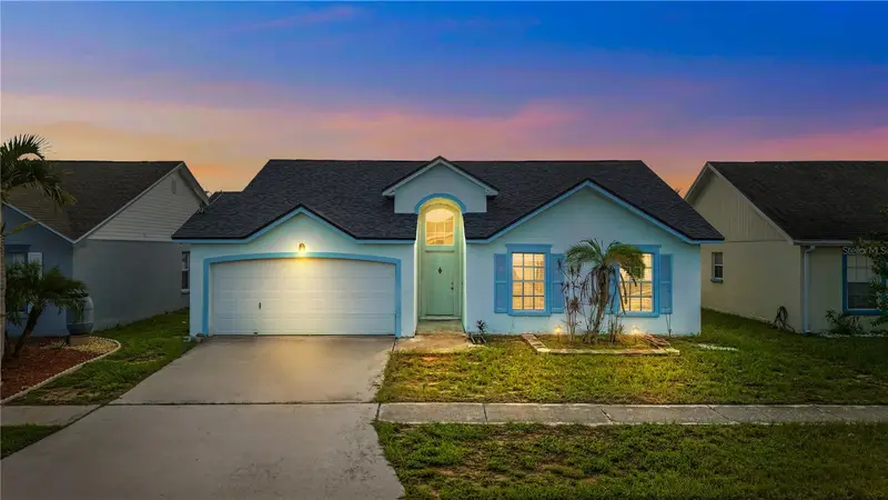 218 Lookout Dr, FL