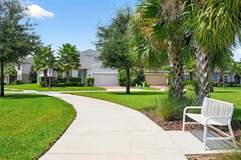 17136 Goldcrest Loop, FL