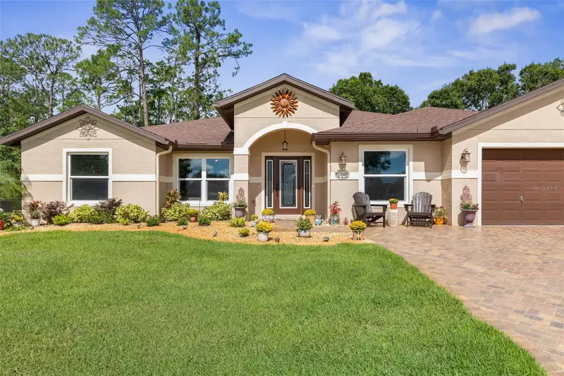 4 Edge Pl, FL