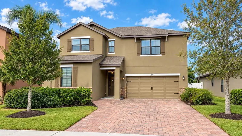 1535 Fuji Dr, FL