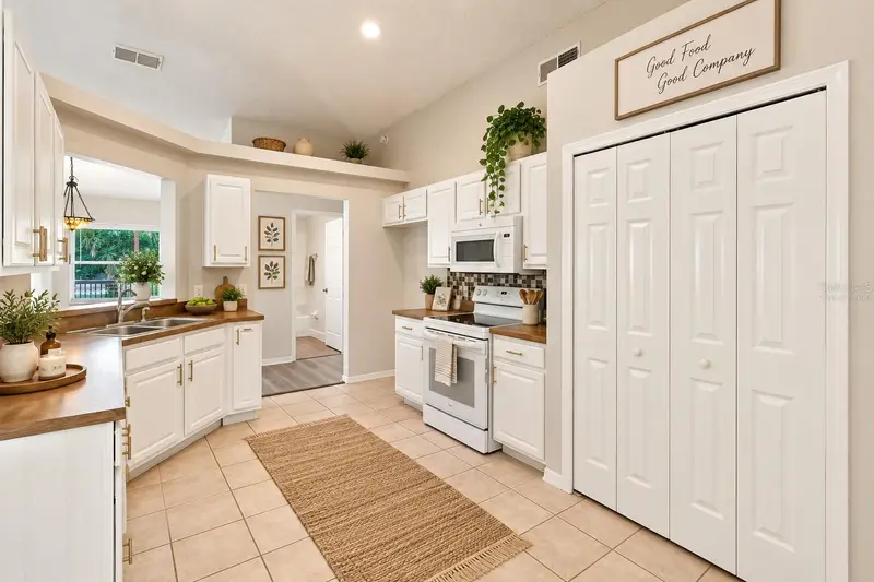 2117 Fish Eagle St, FL