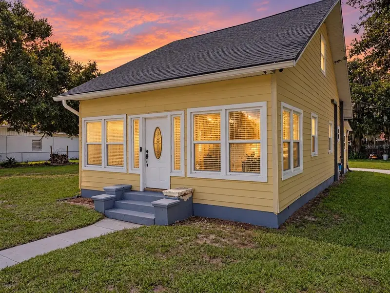1000 Delaware Ave, FL