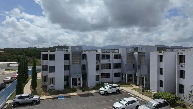 Cond Plaza Del Este #18, PR
