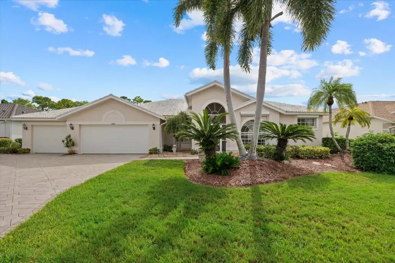 8967 Grey Oaks Ave, FL