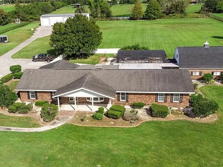 2745 Lloyd Ln, FL