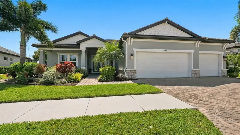 6285 Rivo Lakes Blvd, FL