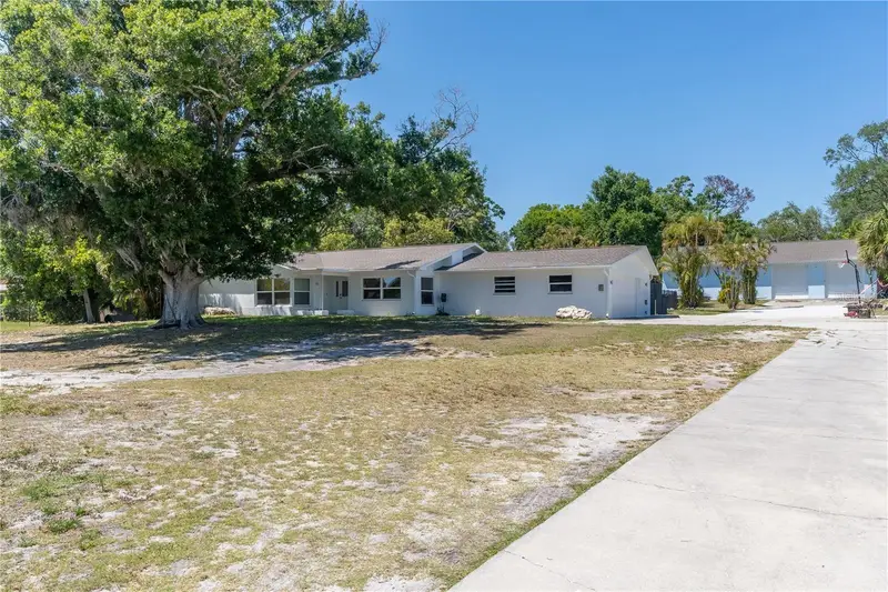 12705 Park Blvd, FL