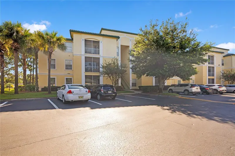 8809 Dunes Ct #202, FL