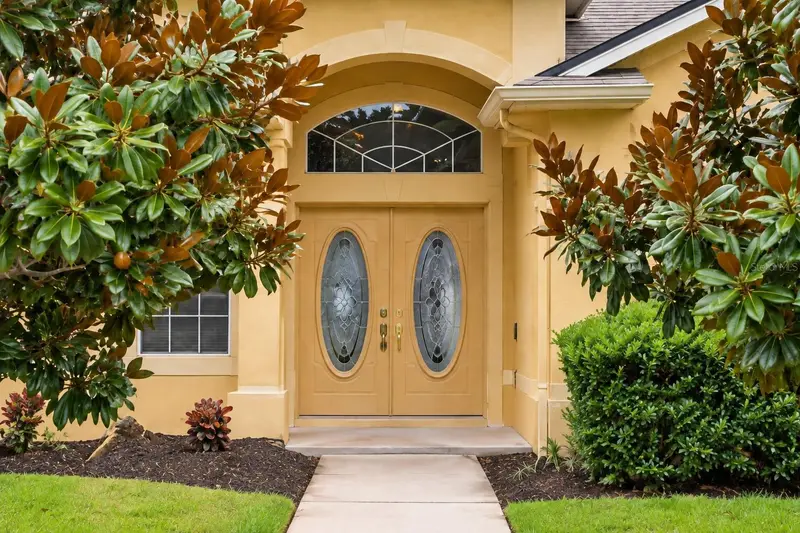 116 Oak Grove Cir, FL