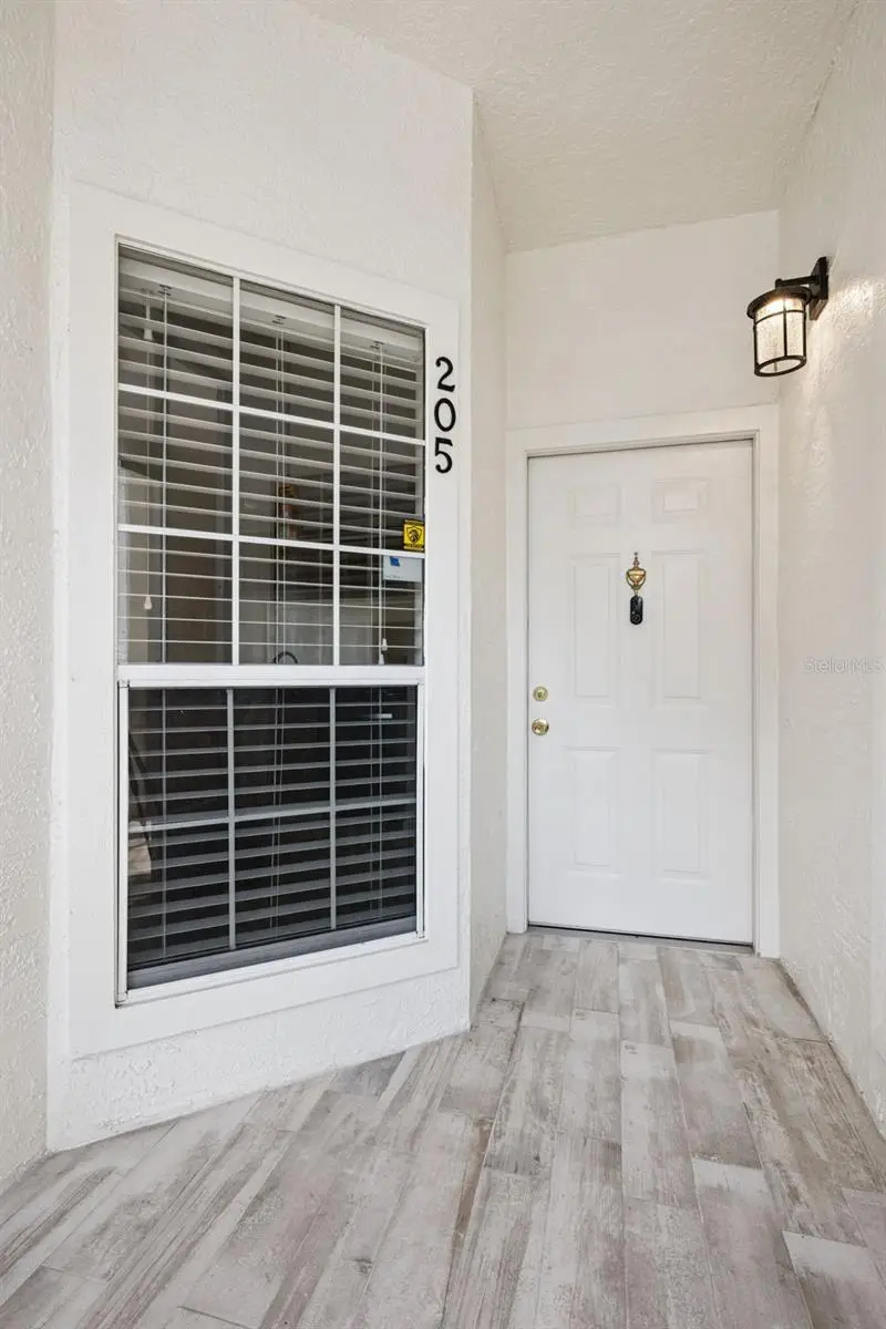 459 Hamptoncrest Cir #205, FL