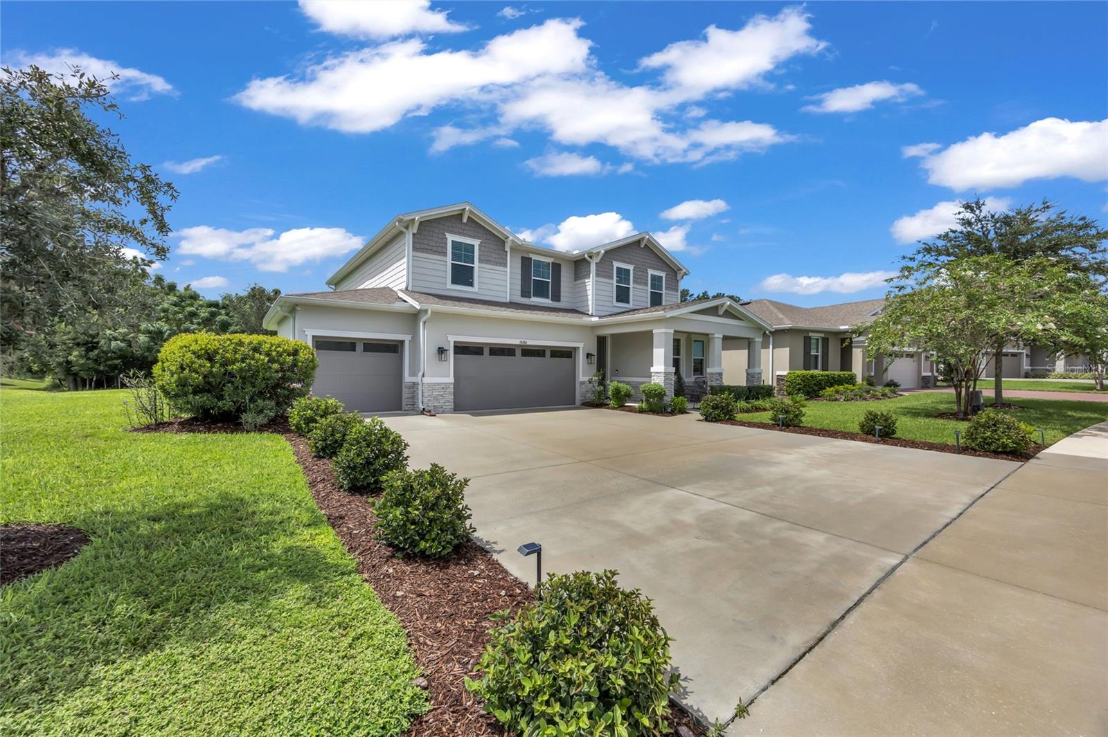 10484 Spring Lake Dr, FL