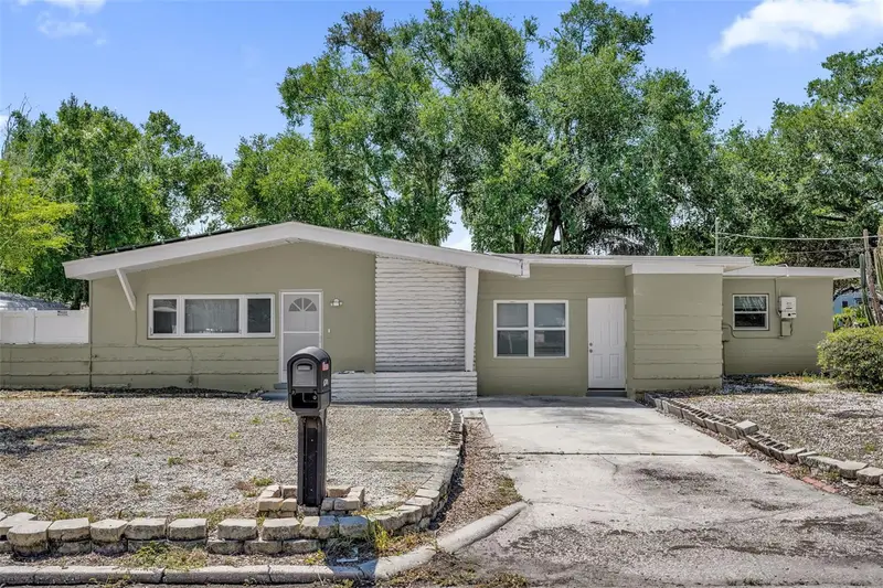 2336 Avenue E Nw, FL