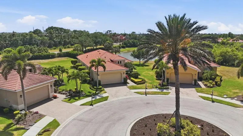 345 Savona Way, FL