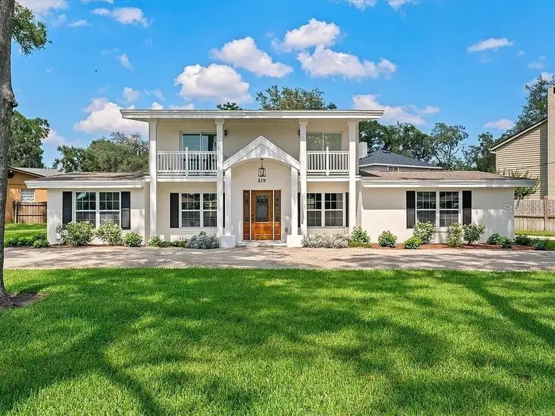 219 Nob Hill Cir, FL