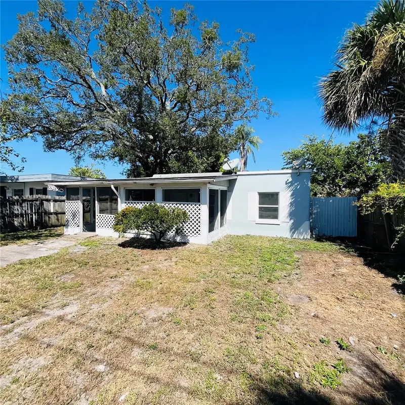 920 E Seneca Ave, FL