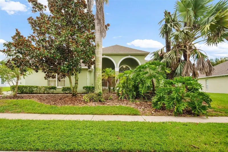 2806 Spinning Silk Ct, FL