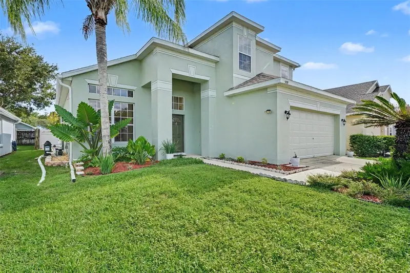 909 Devon Creek Rd, FL