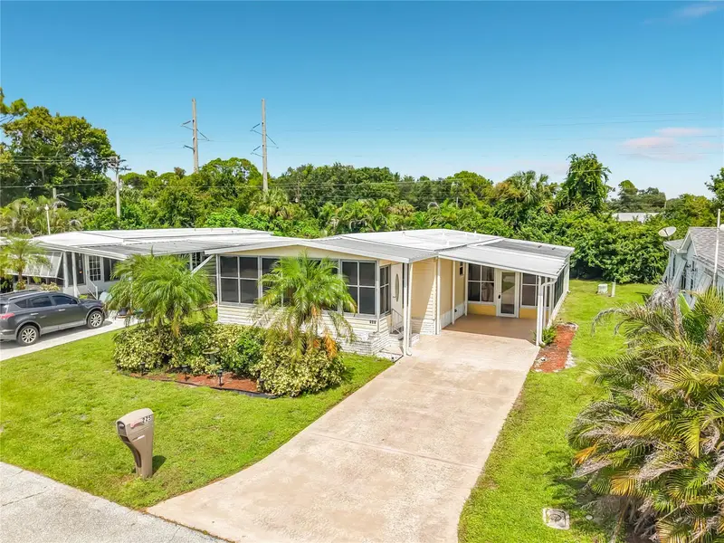 225 Shrub Ln N, FL