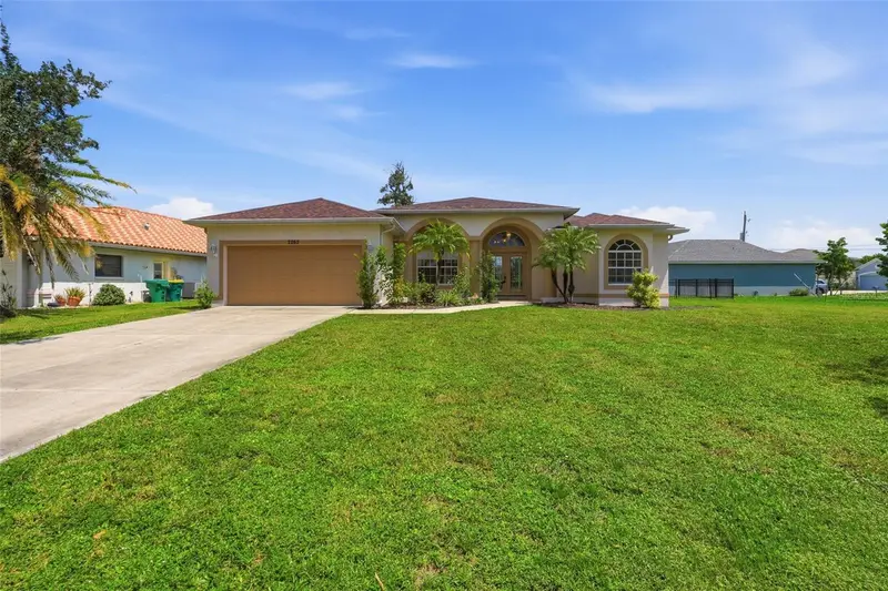 2262 Rio De Janeiro Ave, FL
