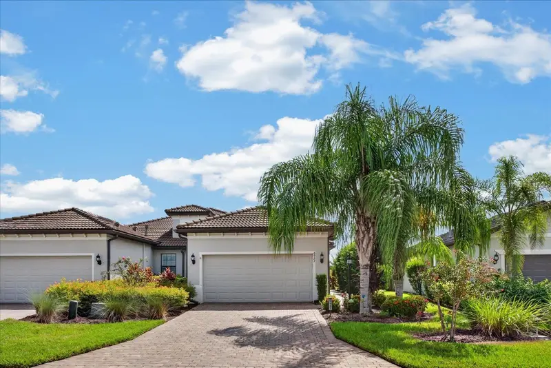 6927 Holbrook Cv, FL