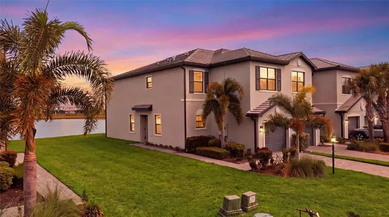 15215 Sunny Day Dr, FL