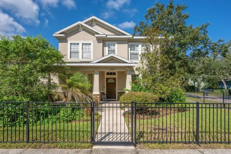 5929 Fishhawk Crossing Blvd, FL