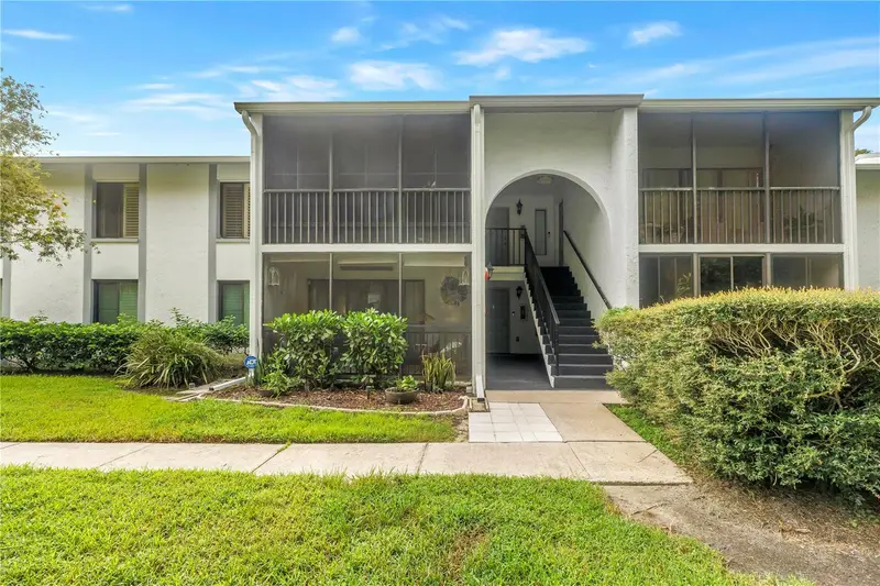 1290 Pine Ridge Cir E #G2, FL