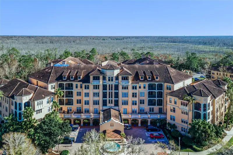 501 Mirasol Cir #304, FL