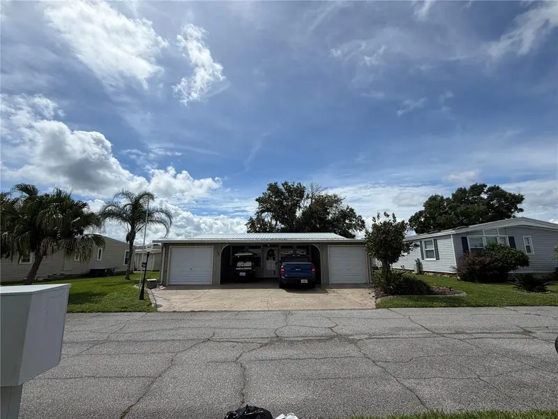 393 York Cottage Dr, FL