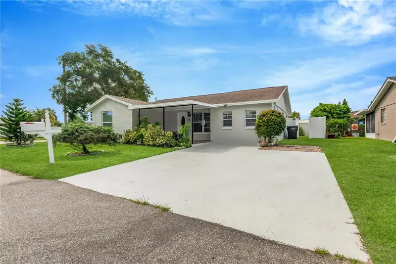 10302 Orchard Hills Ct, FL