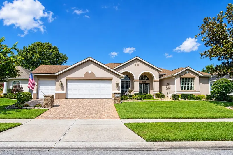 9036 Laurel Ridge Dr, FL