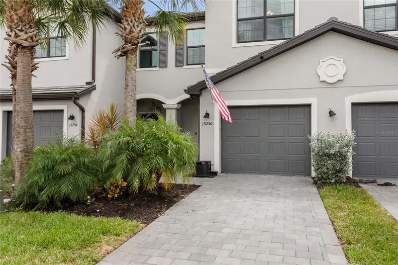 15250 Sunny Day Dr, FL