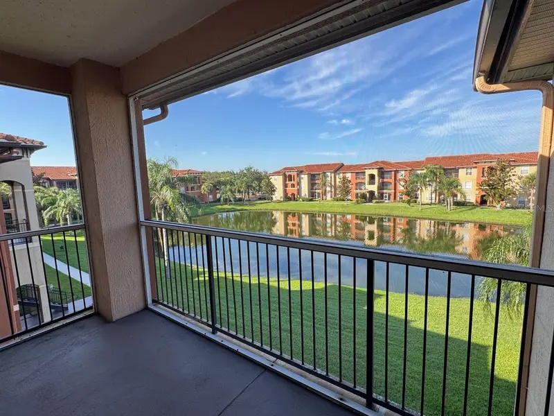 5536 Metrowest Blvd #8-311, FL