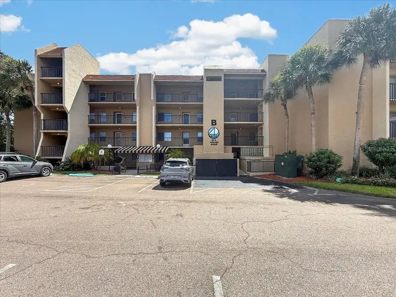 90 S Highland Ave #317, FL