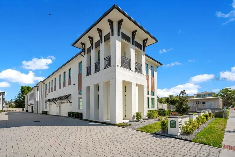 504 W Swoope Ave, FL